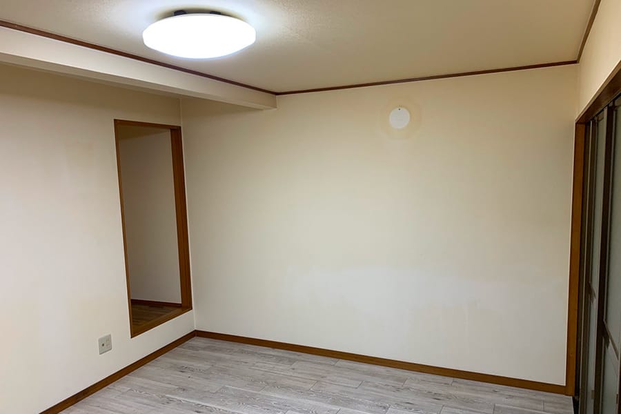 クロス再生施工前の室内の様子
